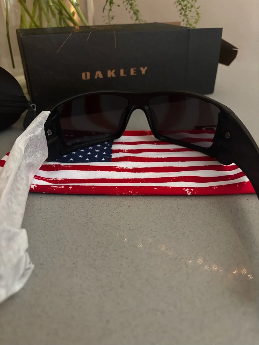 NIB Oakley Black Batwolf Sunglasses